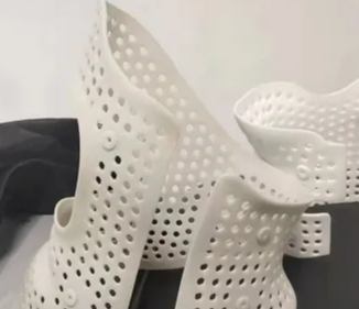 3D打印康复辅具为什么比传统石膏更透气？